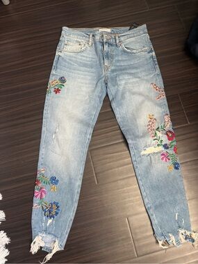 Zara Light Blue Embroidered Jeans